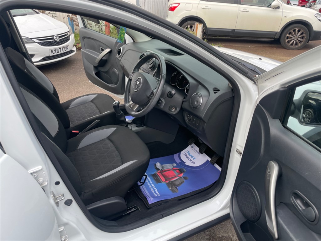 Used Dacia Sandero 2016 for sale - 76316948: Photo 7