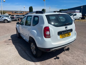 Used Dacia Duster 2016 for sale - 79479287: Photo