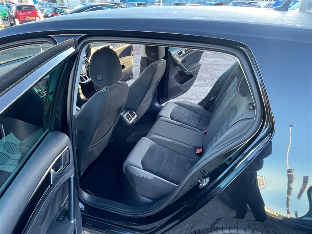 Used Volkswagen Golf 2013 for sale - 76696694: Photo 10