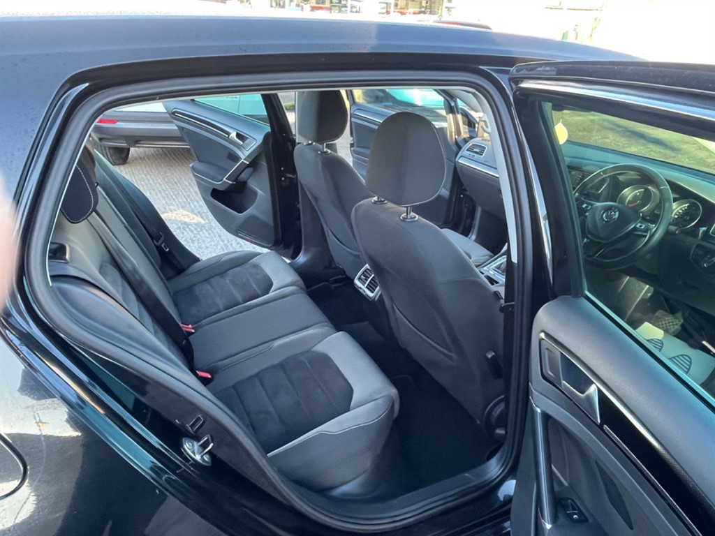 Used Volkswagen Golf 2013 for sale - 76696694: Photo 8