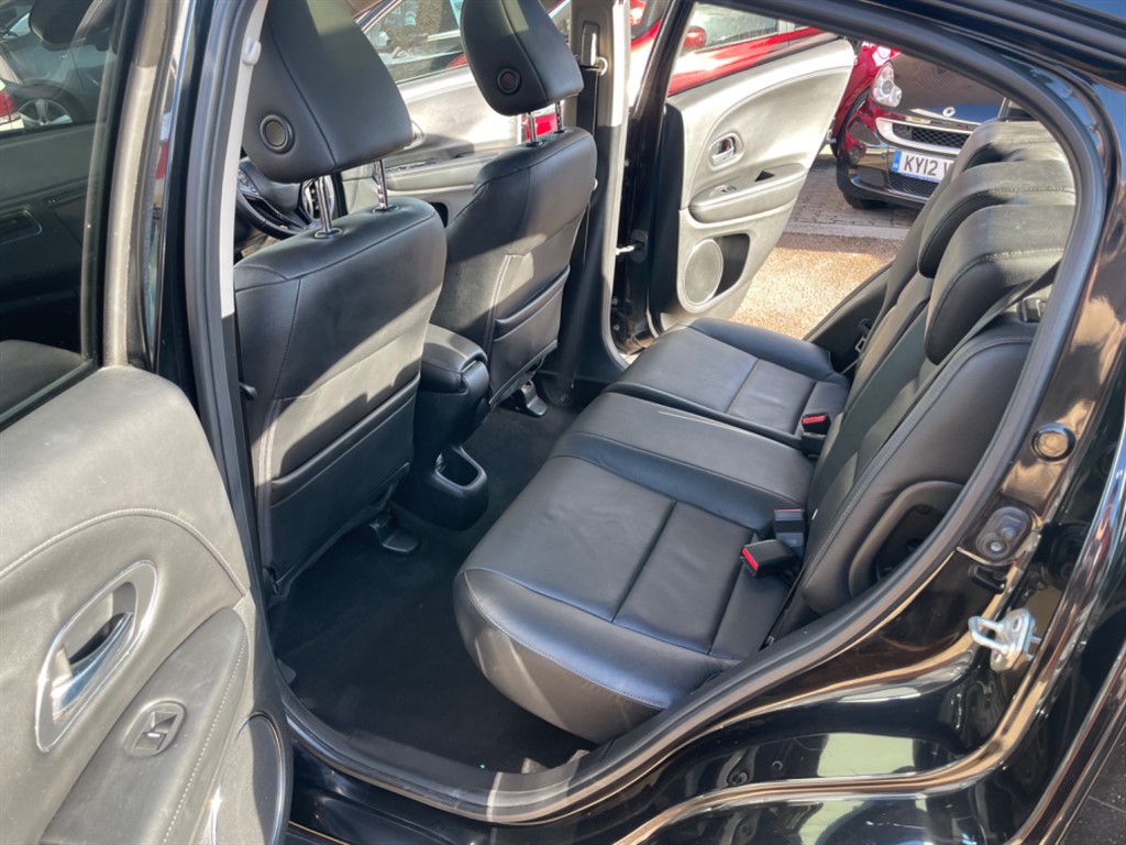 Used Honda HR-V 2016 for sale - 77300715: Photo 11