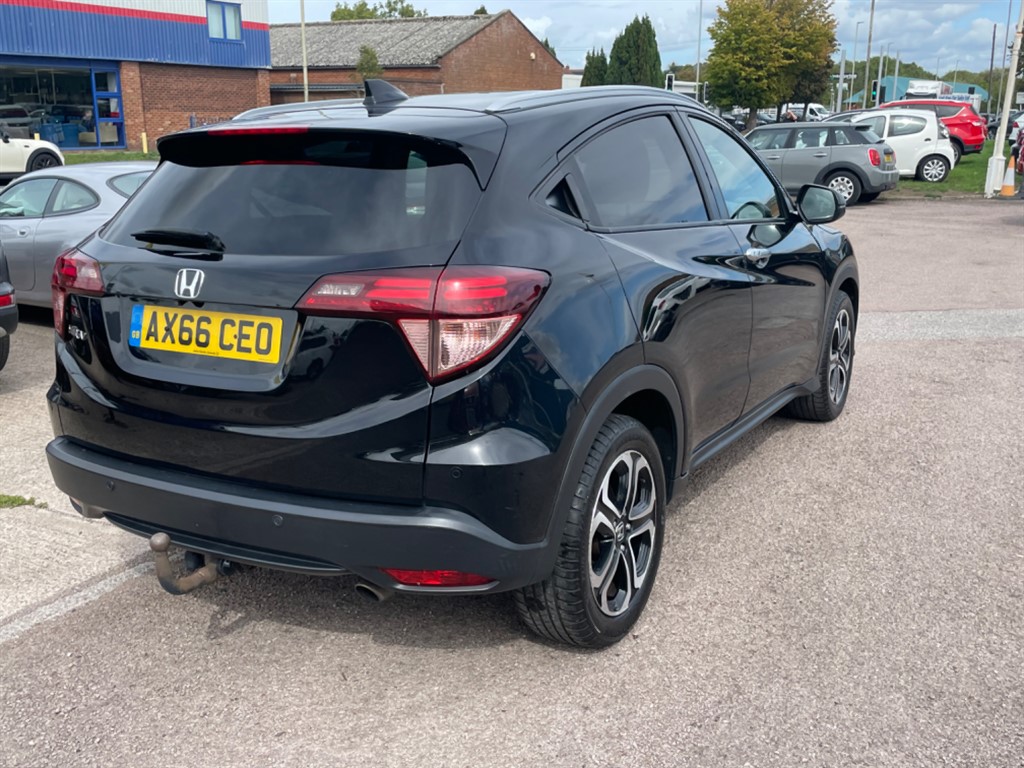 Used Honda HR-V 2016 for sale - 77300715: Photo 6