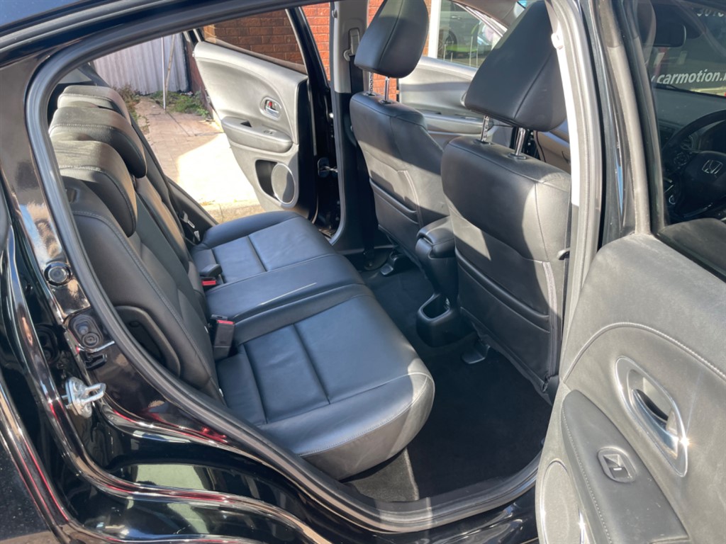 Used Honda HR-V 2016 for sale - 77300715: Photo 8