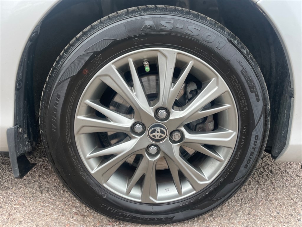 Used Toyota Yaris 2017 for sale - 77326574: Photo 17