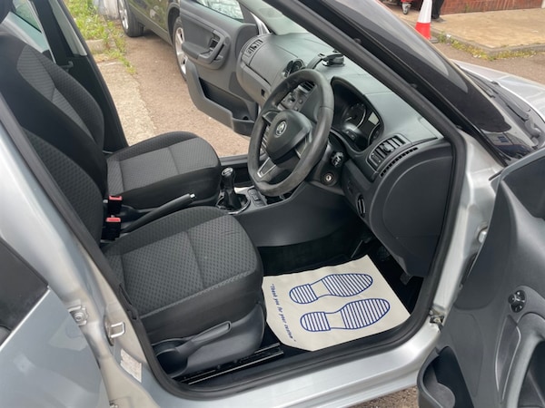 Used Skoda Roomster 2015 for sale - 75572225: Photo 7