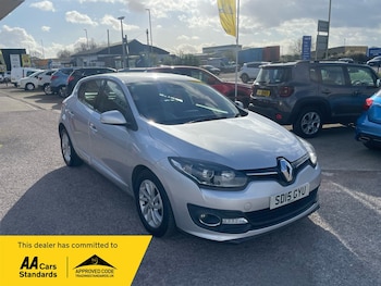 Used Renault Megane 2015 for sale - 78014885: Photo