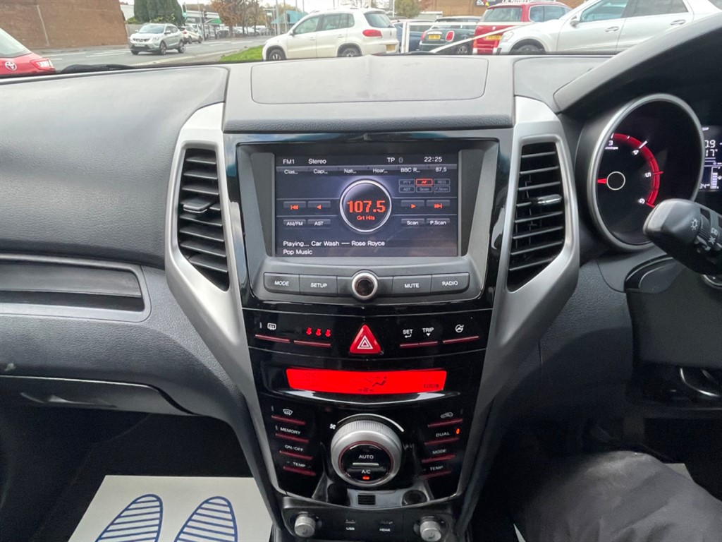 Used Ssangyong Tivoli 2015 for sale - 76494188: Photo 15