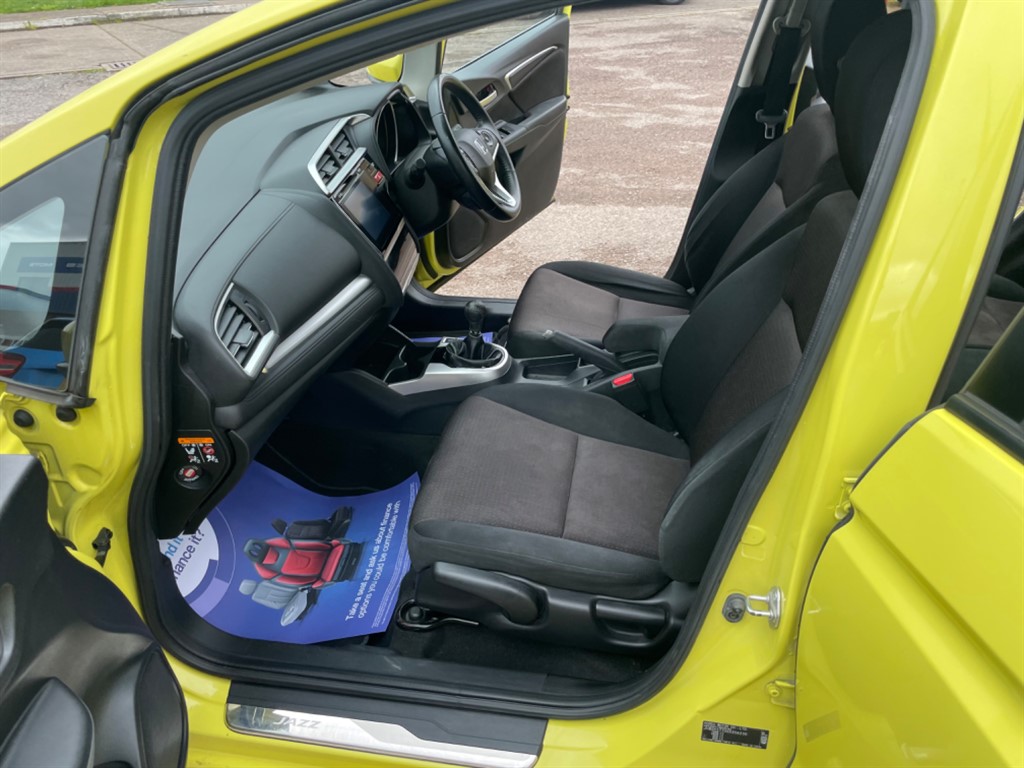 Used Honda Jazz 2015 for sale - 78042416: Photo 6