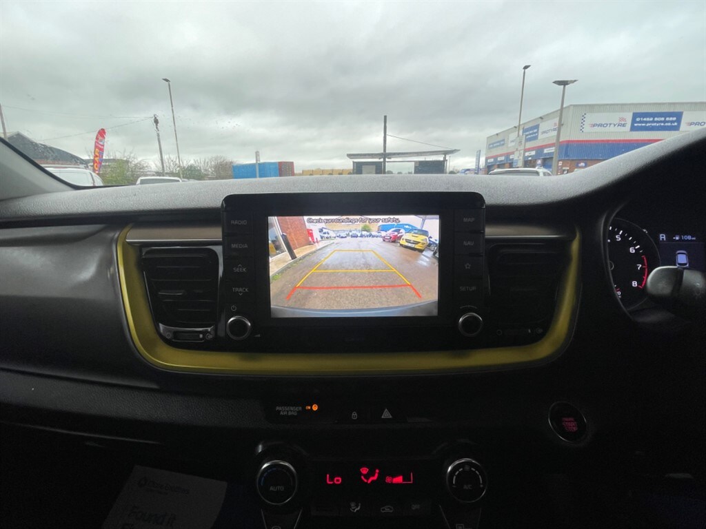 Used Kia Stonic 2017 for sale - 77848351: Photo 16