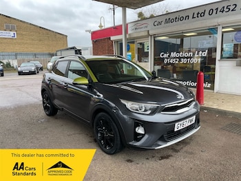 Used Kia Stonic 2017 for sale - 77848351: Photo