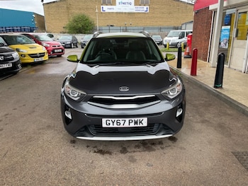 Used Kia Stonic 2017 for sale - 77848351: Photo