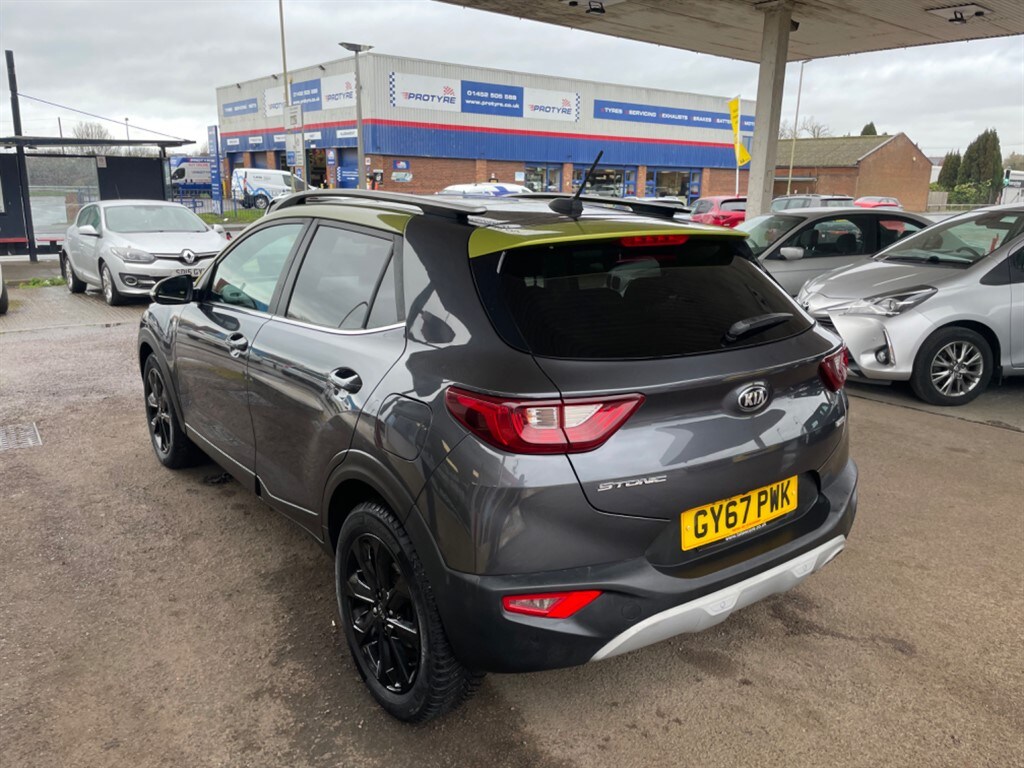 Used Kia Stonic 2017 for sale - 77848351: Photo 4