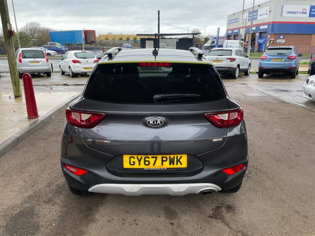 Used Kia Stonic 2017 for sale - 77848351: Photo 6