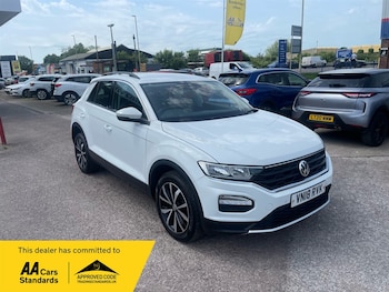 Used Volkswagen T-Roc 2018 for sale - 78973876: Photo
