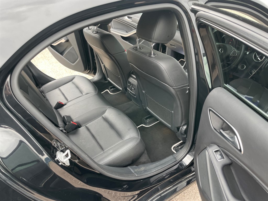 Used Mercedes-Benz A-Class 2016 for sale - 76302558: Photo 8