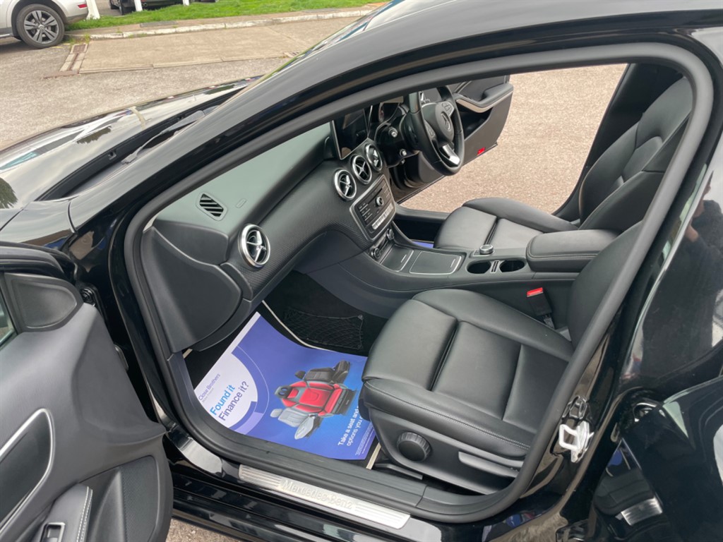 Used Mercedes-Benz A-Class 2016 for sale - 76302558: Photo 9