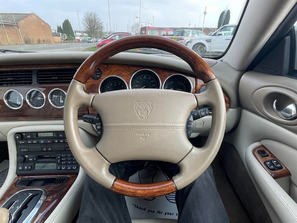 Used Jaguar XK8 2003 for sale - 75571297: Photo 13