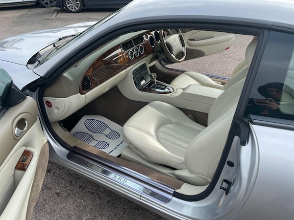 Used Jaguar XK8 2003 for sale - 75571297: Photo 9