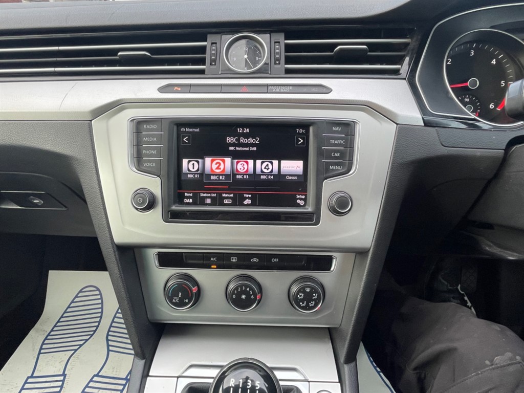 Used Volkswagen Passat 2015 for sale - 76960398: Photo 15