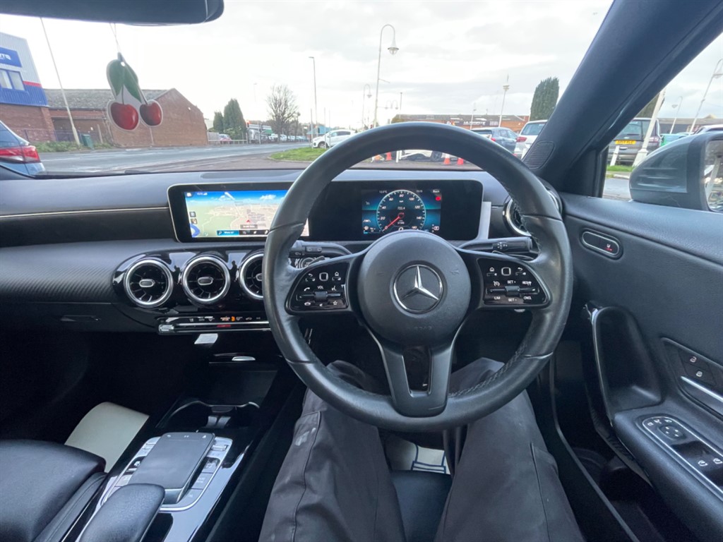 Used Mercedes-Benz A-Class 2018 for sale - 76738563: Photo 11