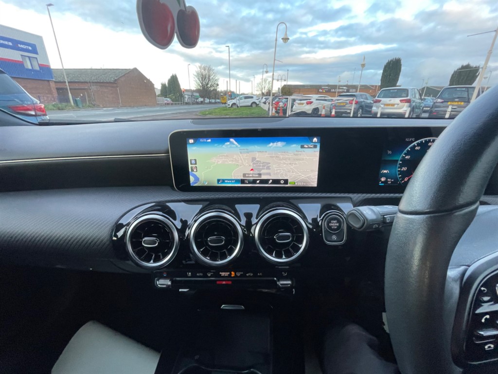 Used Mercedes-Benz A-Class 2018 for sale - 76738563: Photo 14