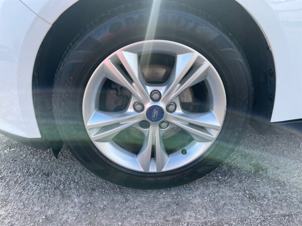 Used Ford Focus 2012 for sale - 75571189: Photo 18