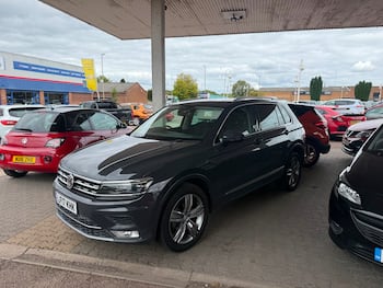 Used Volkswagen Tiguan 2017 for sale - 79775775: Photo