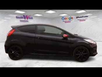 Used Ford Fiesta 2015 for sale - 74932200: Photo