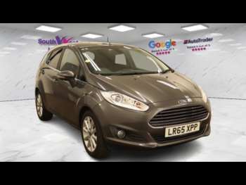 2015 - 1.0 EcoBoost Titanium 5dr