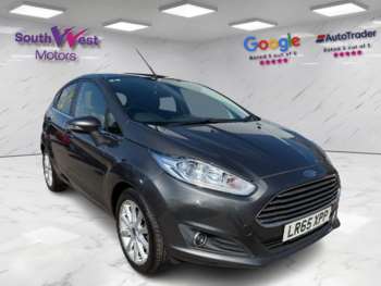 2015 - 1.0 EcoBoost Titanium 5dr