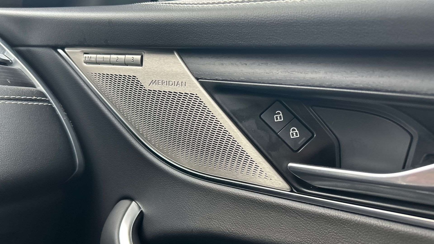 Used Jaguar F-Pace 2024 for sale - 77772379: Photo 31