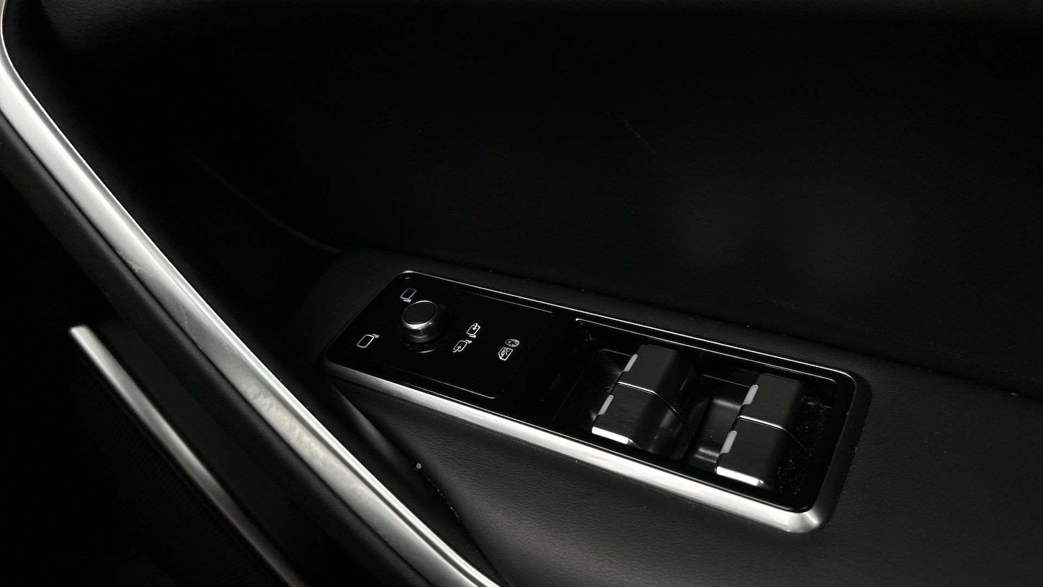 Used Jaguar F-Pace 2024 for sale - 77772379: Photo 32