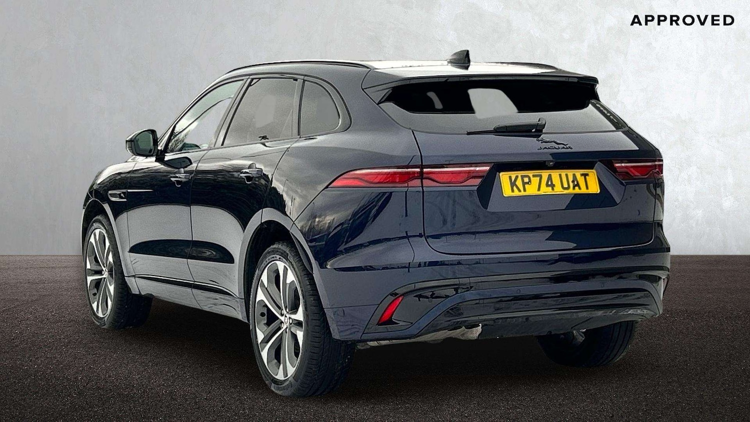 Used Jaguar F-Pace 2024 for sale - 77123333: Photo 2