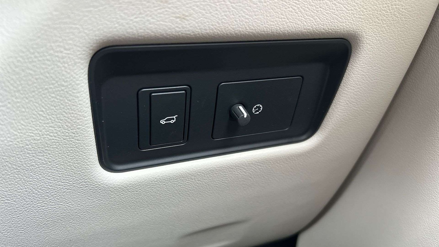 Used Jaguar F-Pace 2024 for sale - 77123333: Photo 34