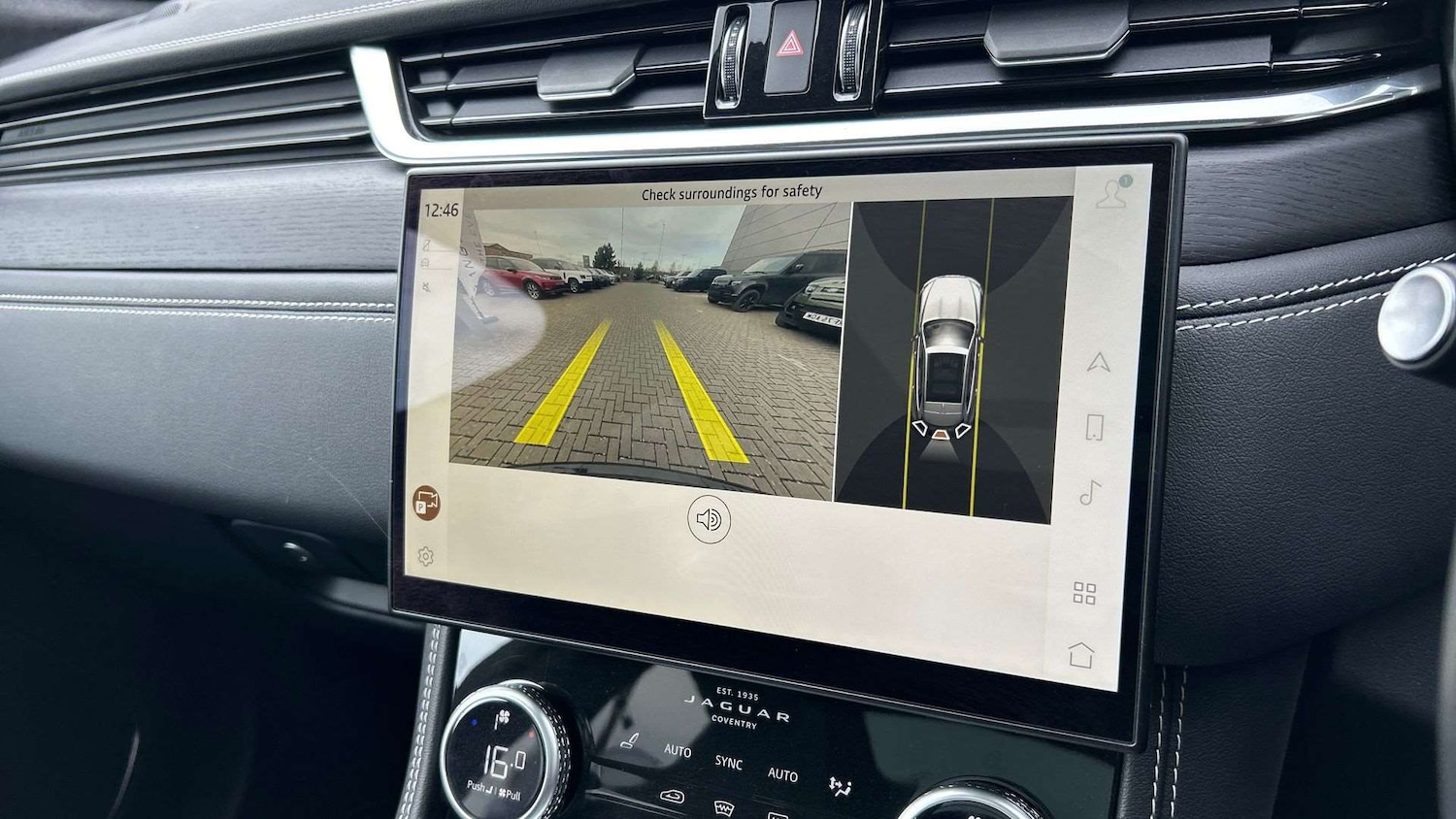 Used Jaguar F-Pace 2023 for sale - 77827381: Photo 12