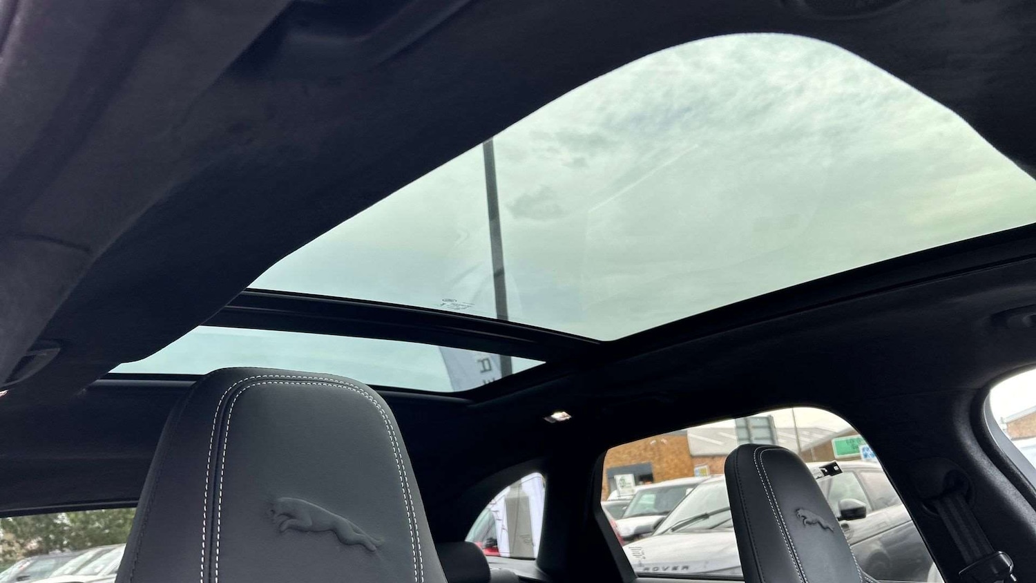 Used Jaguar F-Pace 2023 for sale - 77827381: Photo 22