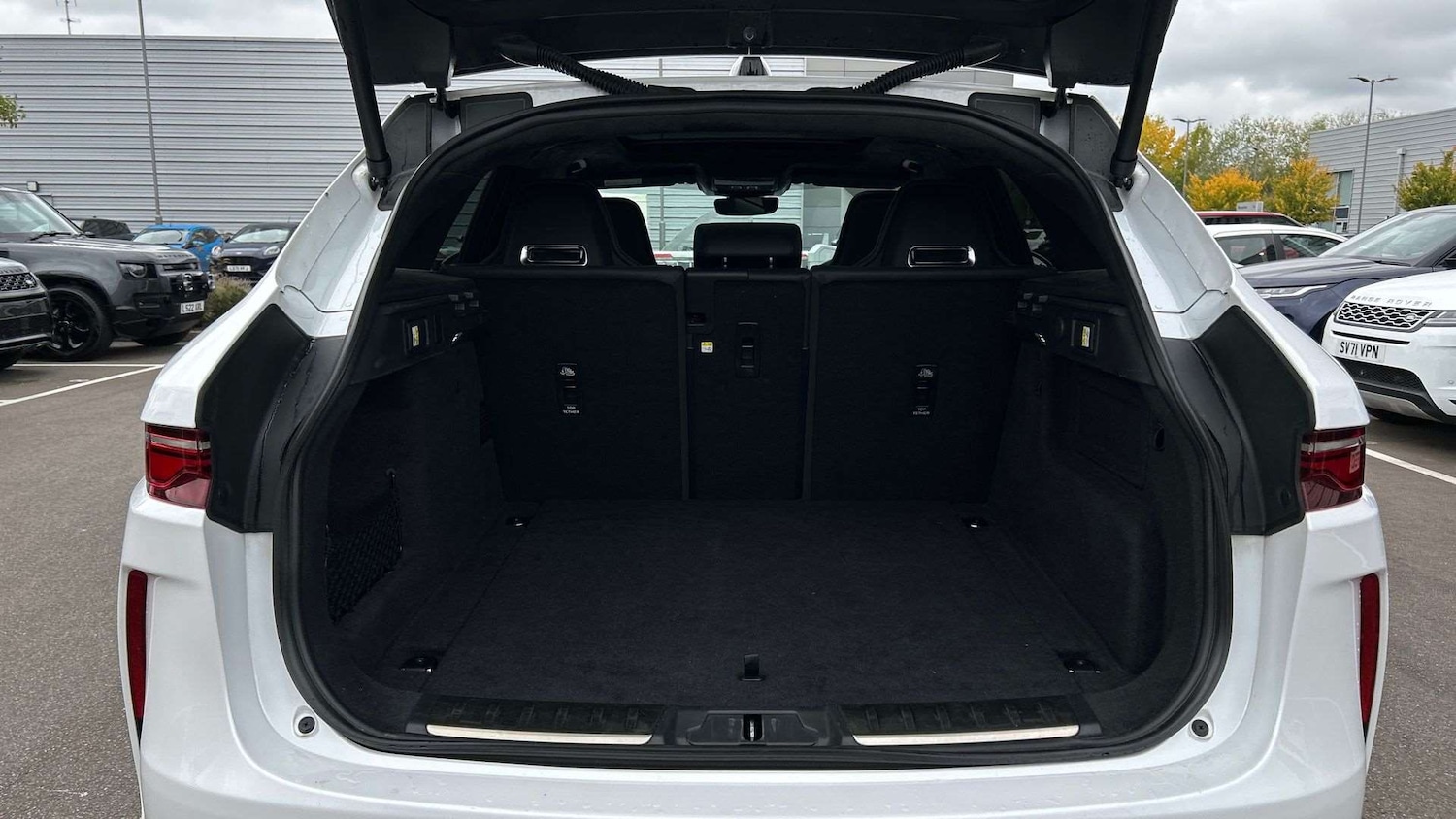 Used Jaguar F-Pace 2024 for sale - 76460301: Photo 10