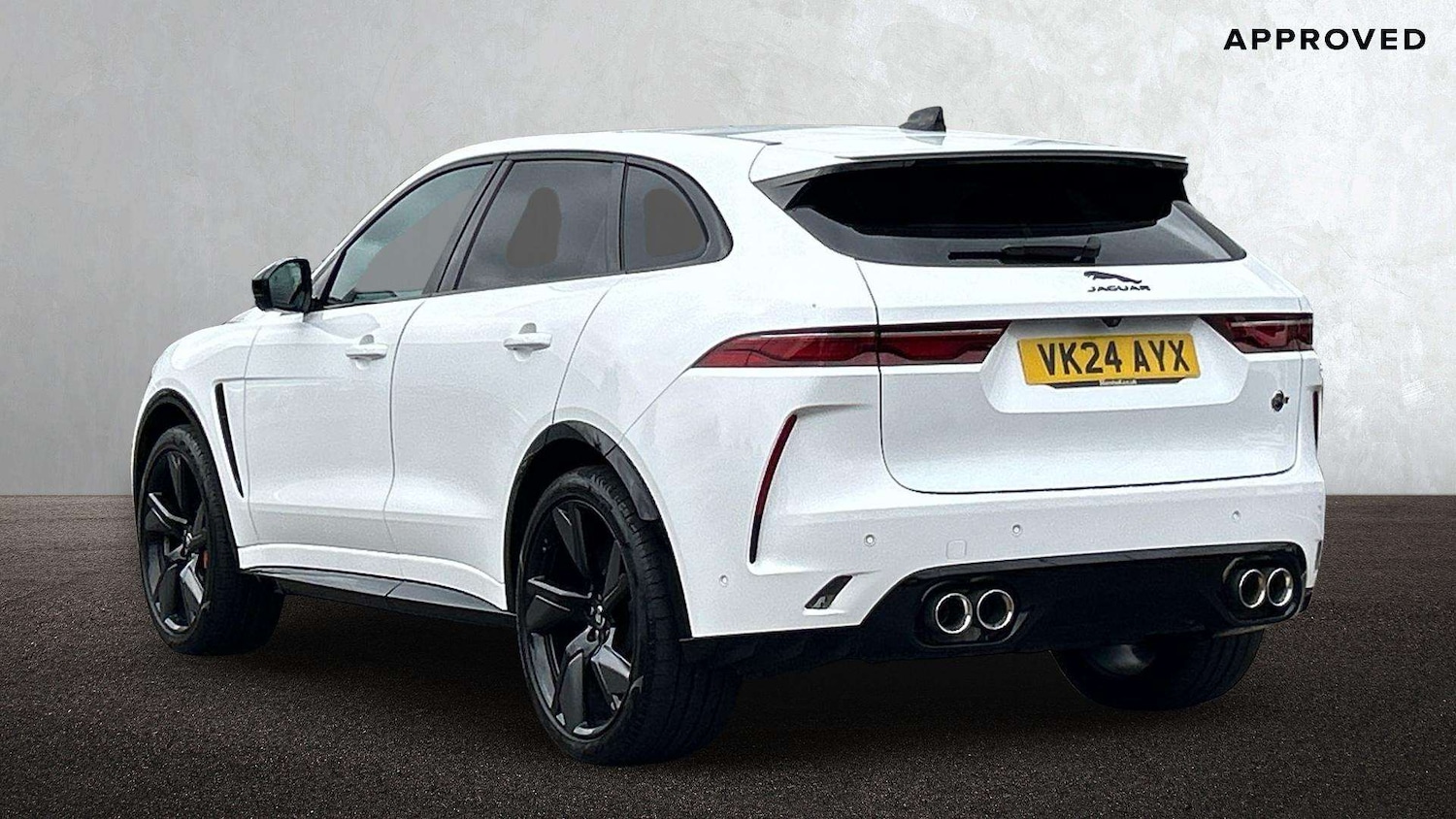 Used Jaguar F-Pace 2024 for sale - 76460301: Photo 2