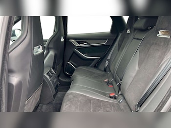 Used Jaguar F-Pace 2024 for sale - 76460301: Photo