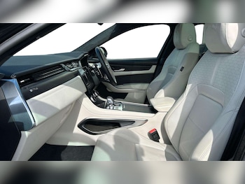 Used Jaguar F-Pace 2024 for sale - 77827440: Photo