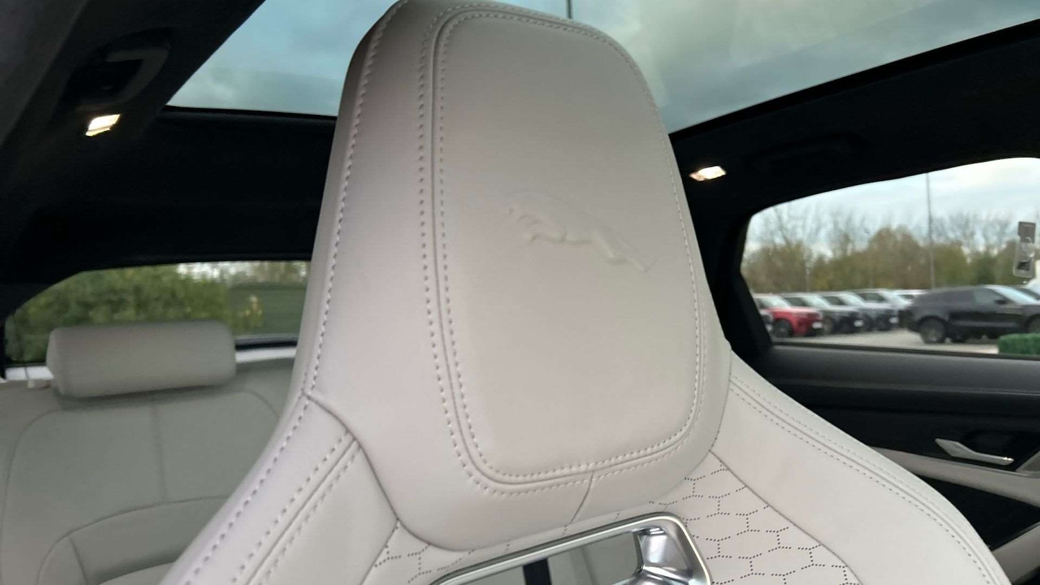 Used Jaguar F-Pace 2024 for sale - 76804814: Photo 30