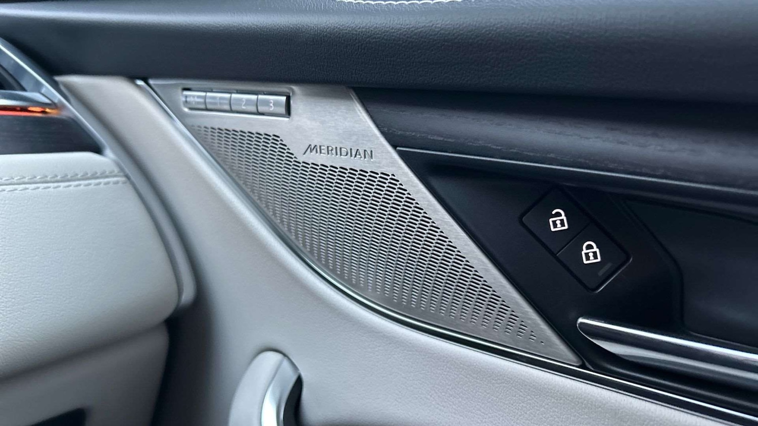 Used Jaguar F-Pace 2024 for sale - 76804814: Photo 31