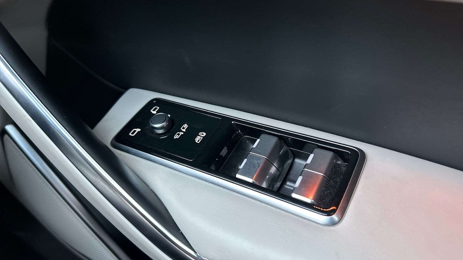 Used Jaguar F-Pace 2024 for sale - 76804814: Photo 32