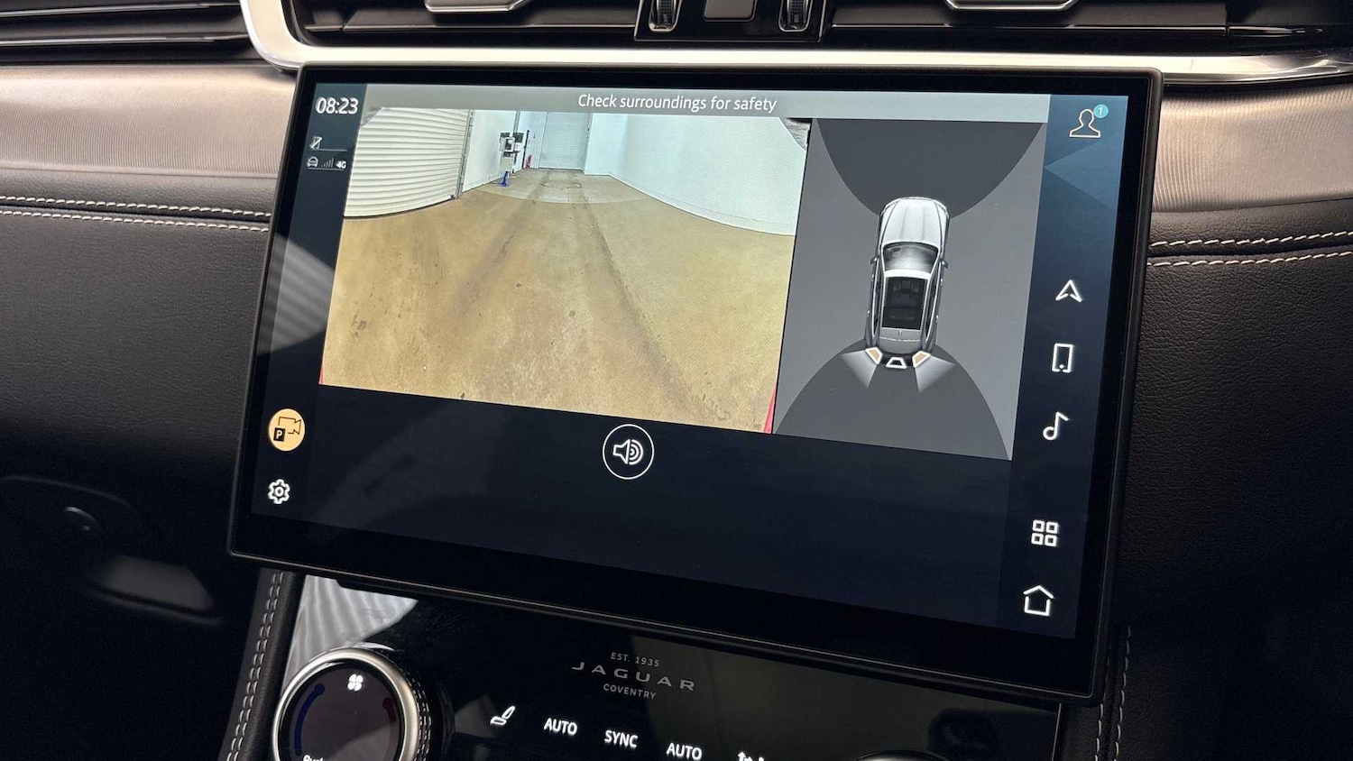 Used Jaguar F-Pace 2023 for sale - 76460029: Photo 12