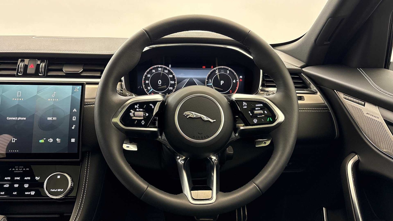 Used Jaguar F-Pace 2023 for sale - 76460029: Photo 15