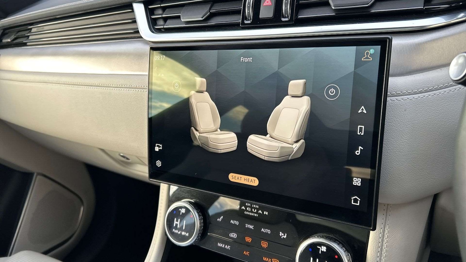 Used Jaguar F-Pace 2023 for sale - 77123295: Photo 30