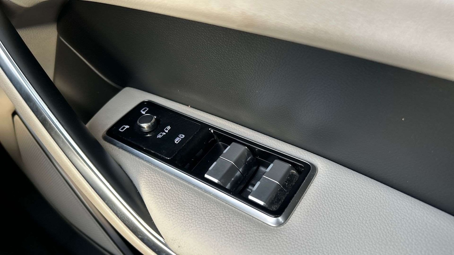 Used Jaguar F-Pace 2023 for sale - 77123295: Photo 33