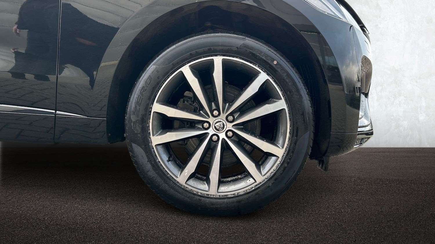 Used Jaguar F-Pace 2023 for sale - 77123295: Photo 8