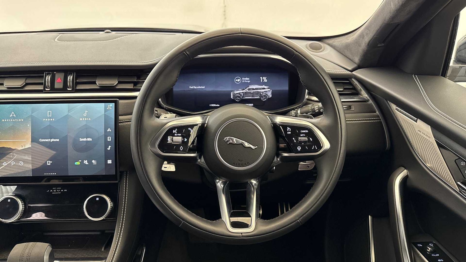 Used Jaguar F-Pace 2023 for sale - 76460240: Photo 15