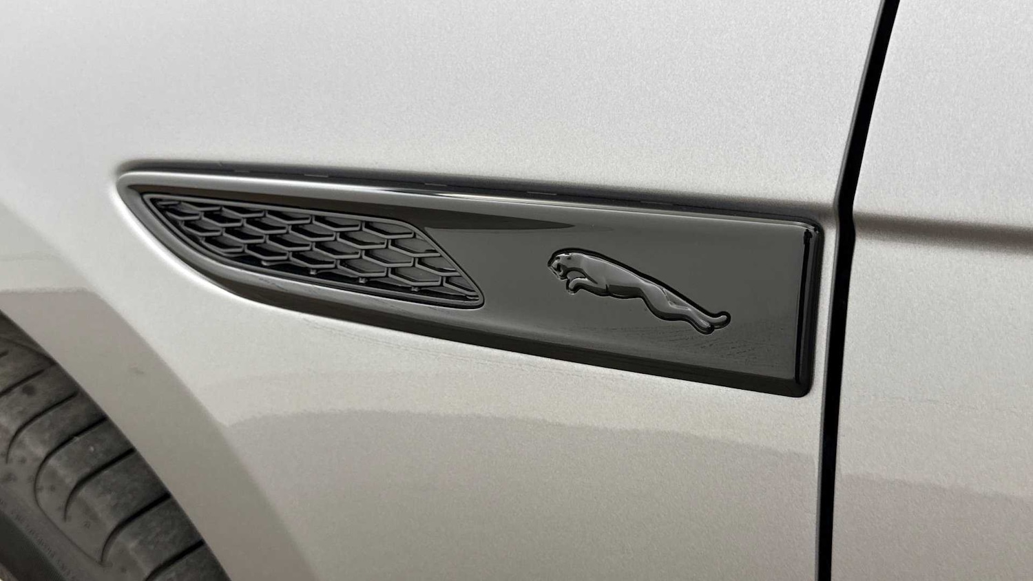 Used Jaguar F-Pace 2023 for sale - 76460240: Photo 20